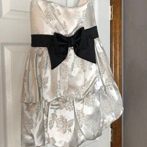 ✰ Formal/Dance Dress ✰ (WHITE//CREAM//BLACK)
